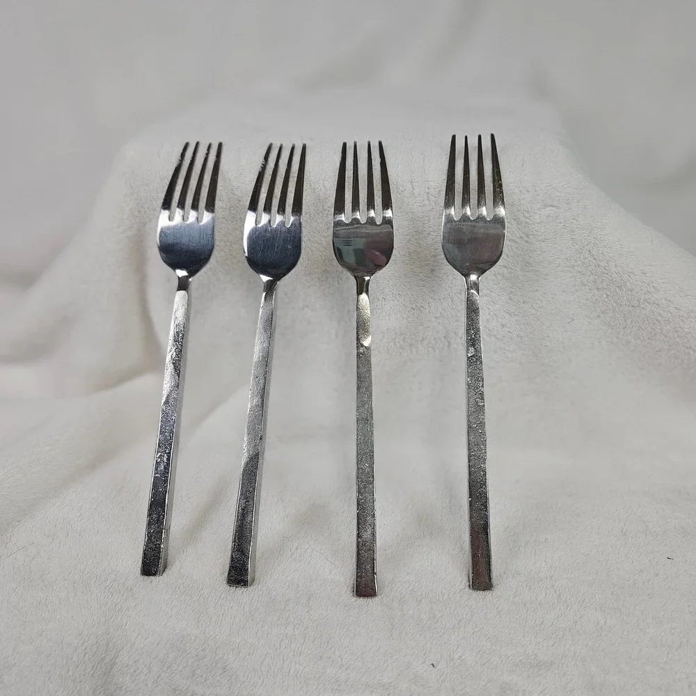 Vintage look Brutalist Textured Square Handle Stainless Steel 4 Dinner Forks 8